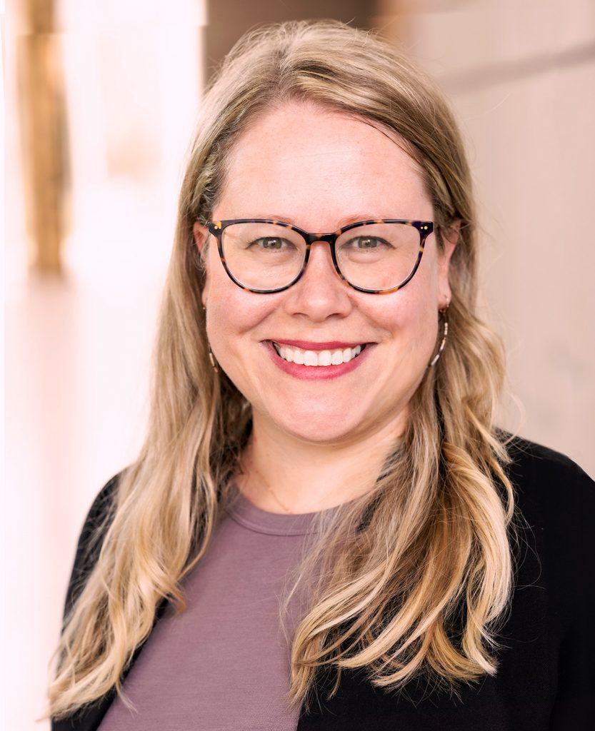 Photo of Elizabeth Norton